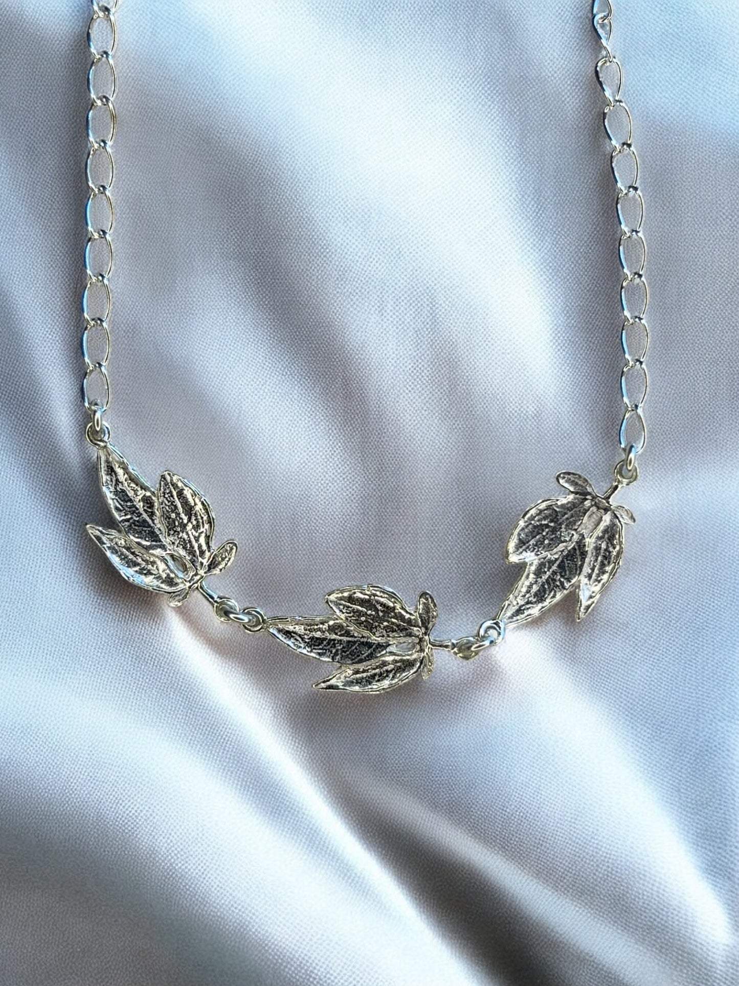 "Villiviini" kaulakoru