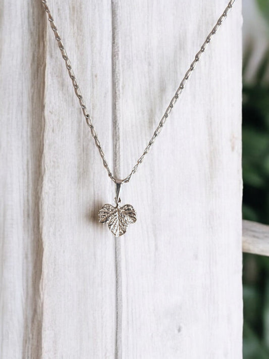 "Mesimarjan Lehti" kaulakoru - Yksi lehti