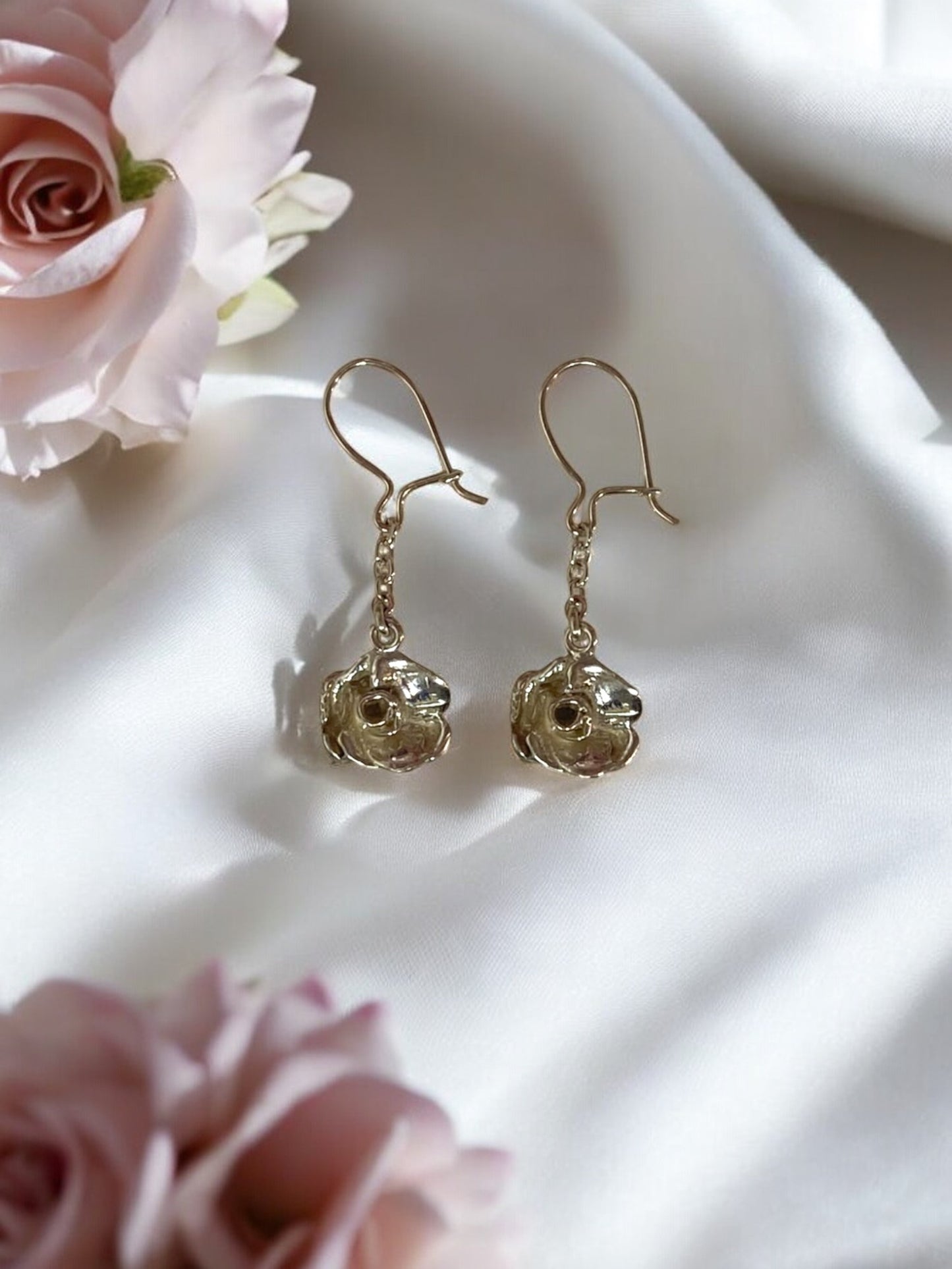 "Ruusun kukka" korvikset